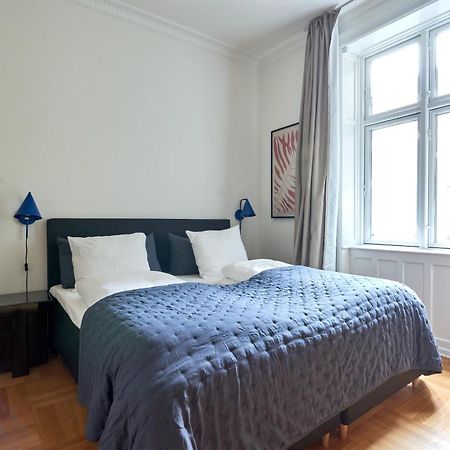 Spacious 3 Bedroom Manor Flat Next To Tivoli Kopenhagen Exterior foto