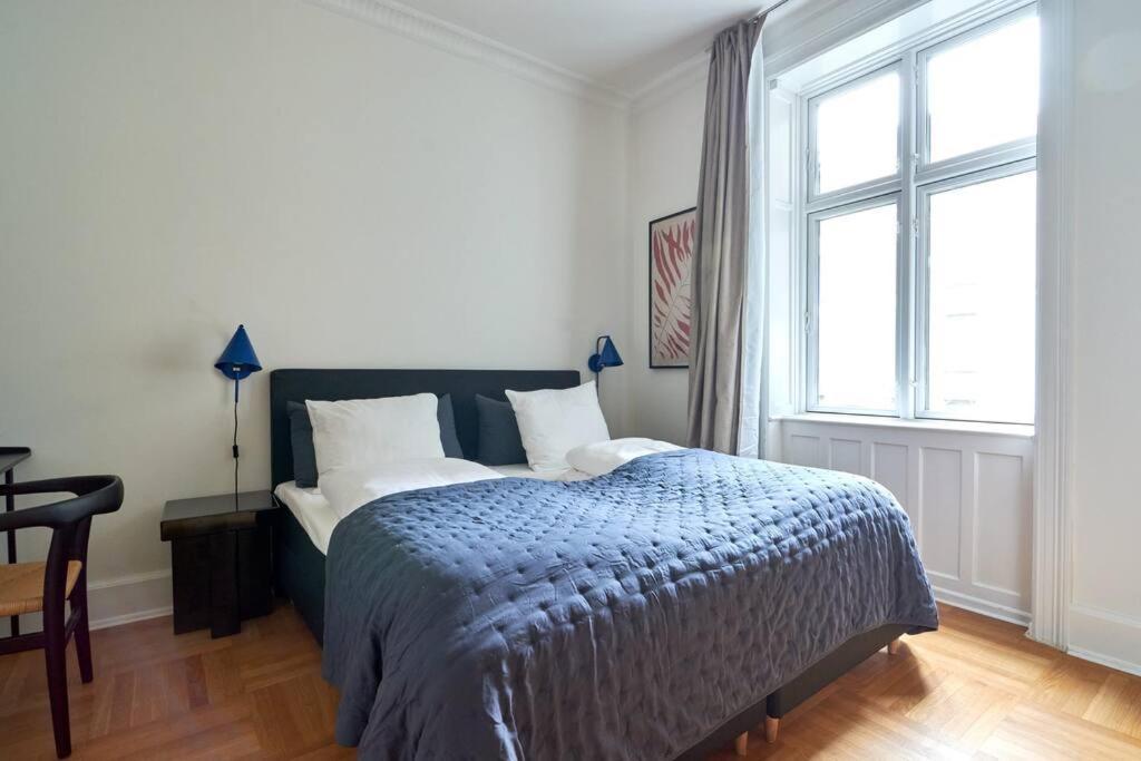 Spacious 3 Bedroom Manor Flat Next To Tivoli Kopenhagen Exterior foto