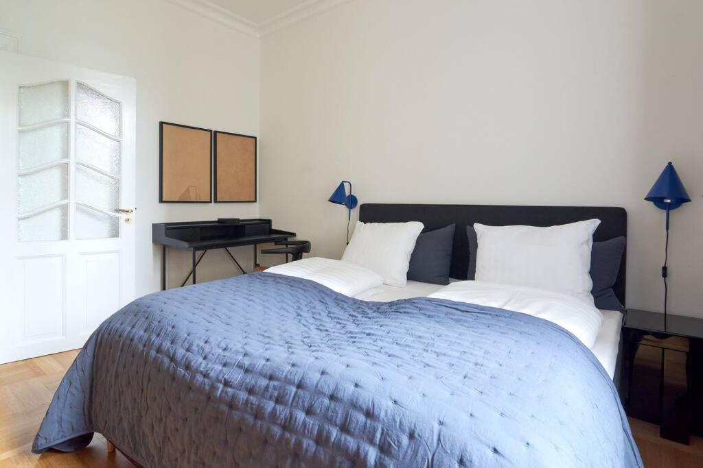 Spacious 3 Bedroom Manor Flat Next To Tivoli Kopenhagen Exterior foto